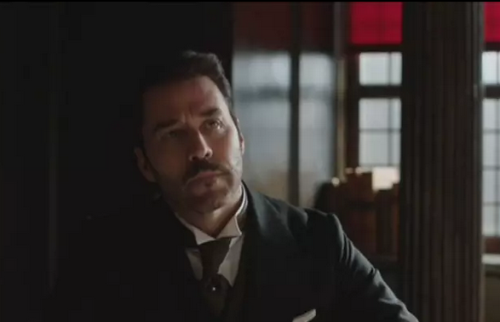 Jeremy Piven as Mr Selfridge