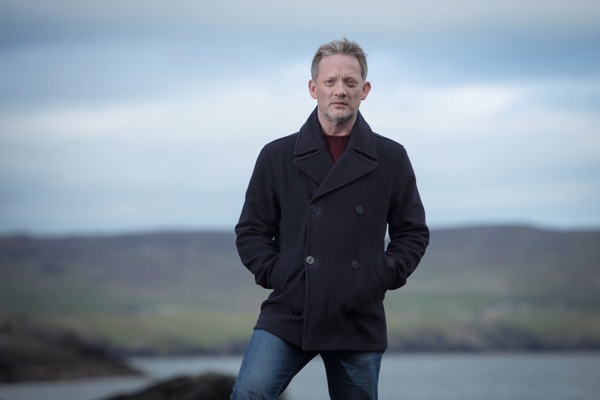 Shetland S4 Douglas Henshall