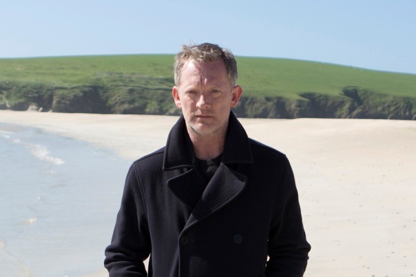 Douglas Henshall as DI Jimmy Perez